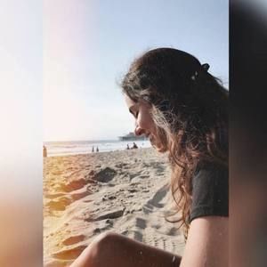 Meet your Posher, Valeria